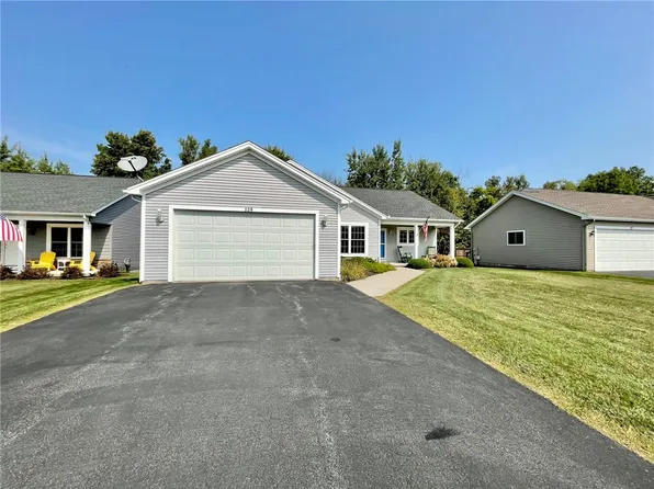109 Beehler Ln #B, Hamlin, NY 14464