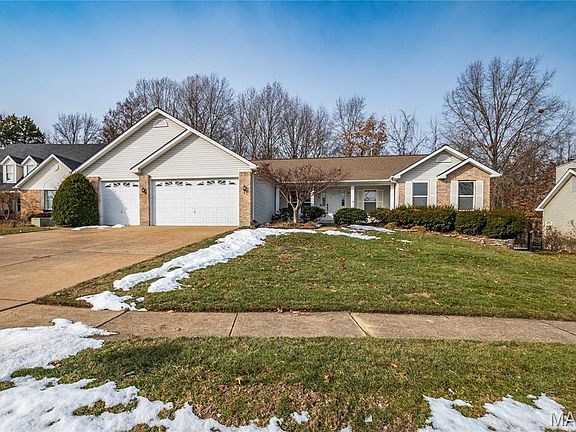 3rd image of 1227 Park Meadow Dr
