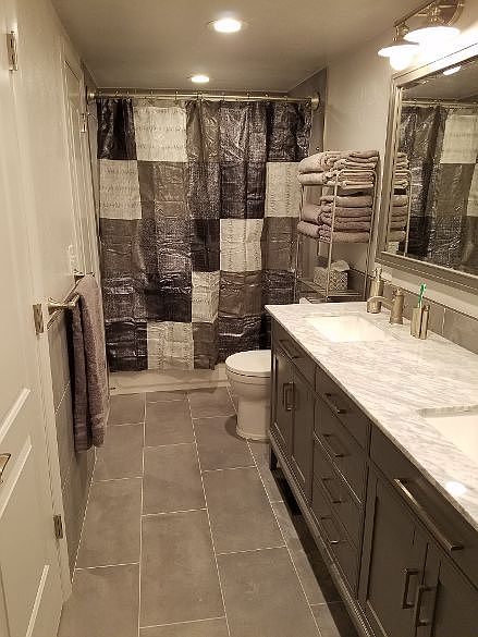 2nd image of 4248 E Maplewood Way