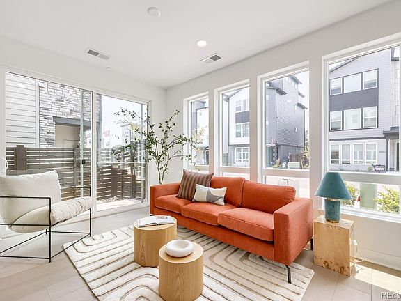 3rd image of 10988 E Geddes Place