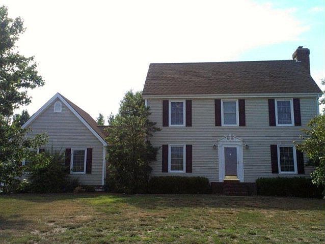 1st image of 1000 Ballard Ln