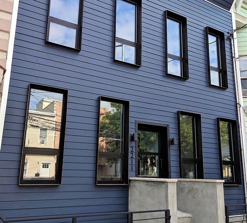 1st image of 22-11 41st St #2R