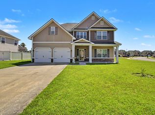 976 Oak Crest Dr, Hinesville, GA 31313