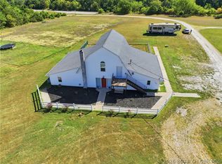 186 Carnahan Rd, Macks Creek, MO 65786