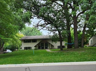 12815 15th Ave N, Plymouth, MN 55441