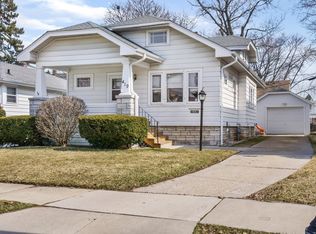419 Shelley Dr, Racine, WI 53405