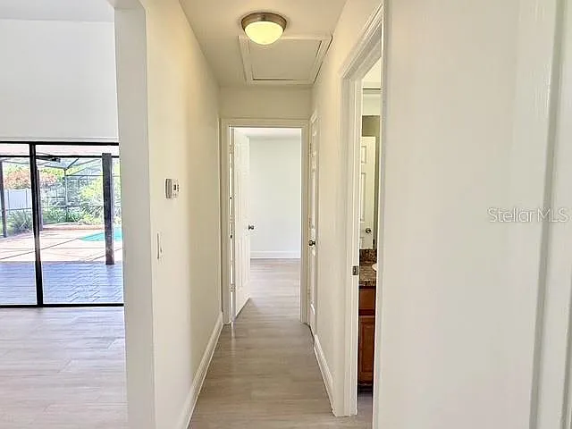 553 Walnut Grove Pl — Photo 22