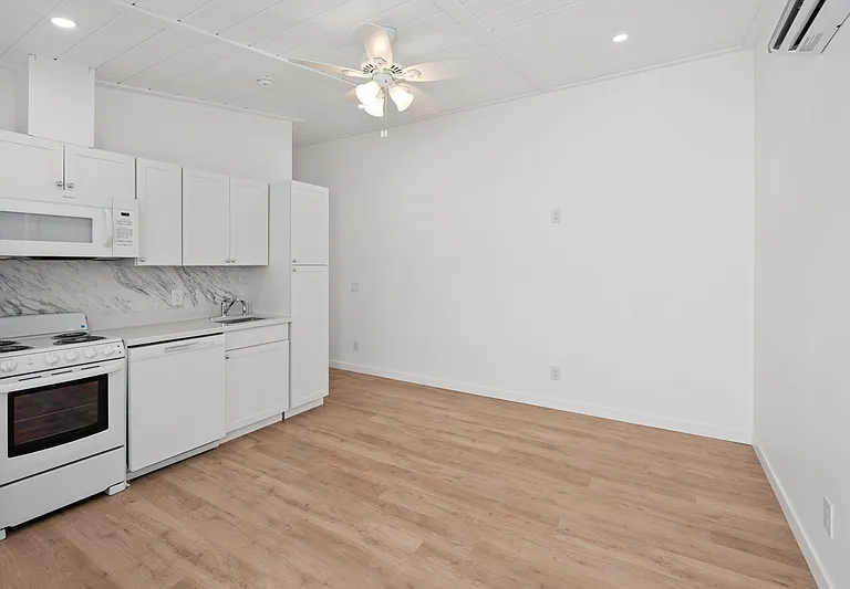 720 Pritchett Ln #22 — Photo 4