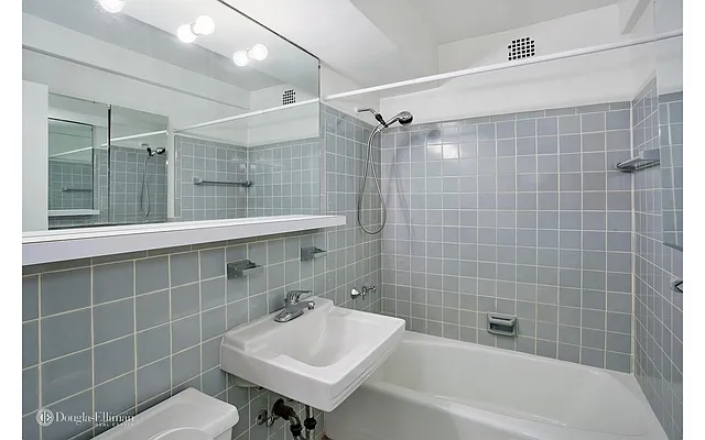 Rented by Douglas Elliman | media 6