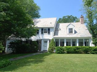 9 Campbell Ln, Larchmont, NY 10538