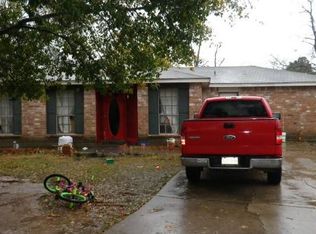 1018 Surrey Ct, Tomball, TX 77375