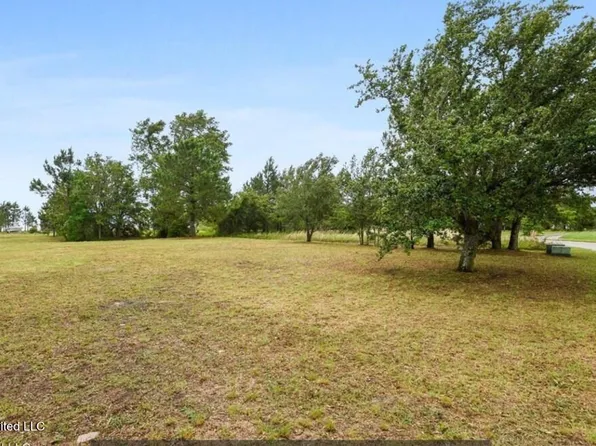 108 Sea Oaks Blvd #46, Long Beach, MS 39560