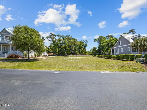 418 Sunrise Court, Emerald Isle, NC 28594