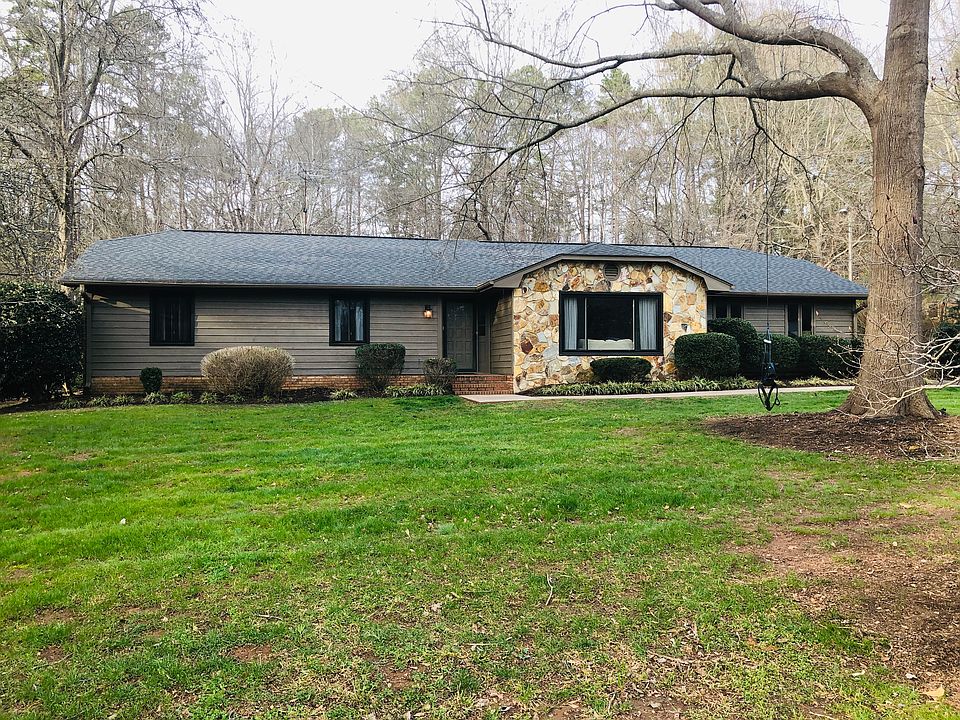 1st image of 36 Woodwind Dr