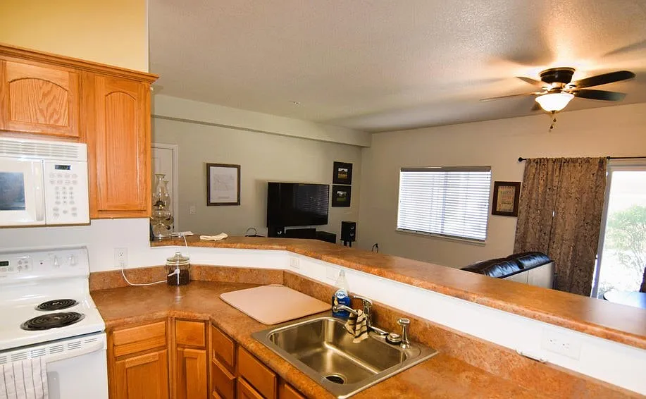 113 & 27 LLC 646 Riverview Drive Unit 901 - 1 — Photo 4