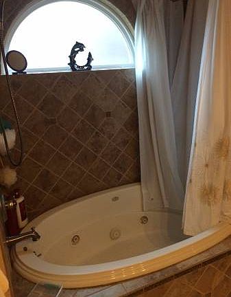 4th image of 9736 Kingsmill Dr