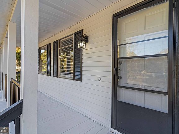 2nd image of 1535 Lake Jodeco Rd