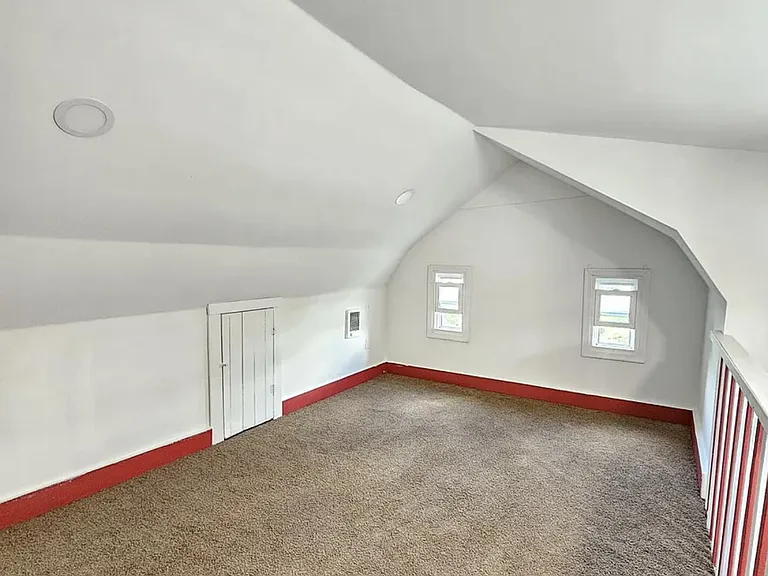 30 Chapel St — Photo 9