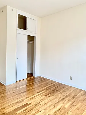 Rented by Living New York | media 11