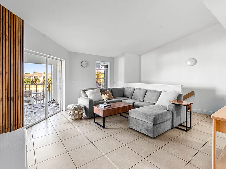 161 Santa Clara Dr #10 — Photo 10