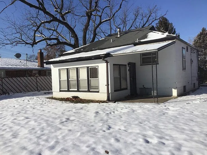 1326 Weleba Ave photo 1