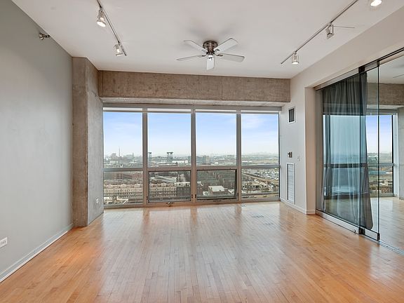 3rd image of 1845 S Michigan Ave Unit 2003