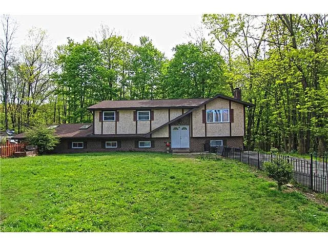 3131 Wiscasset Dr photo 1
