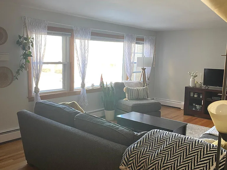 5704 N Oriole Ave #2B — Photo 10