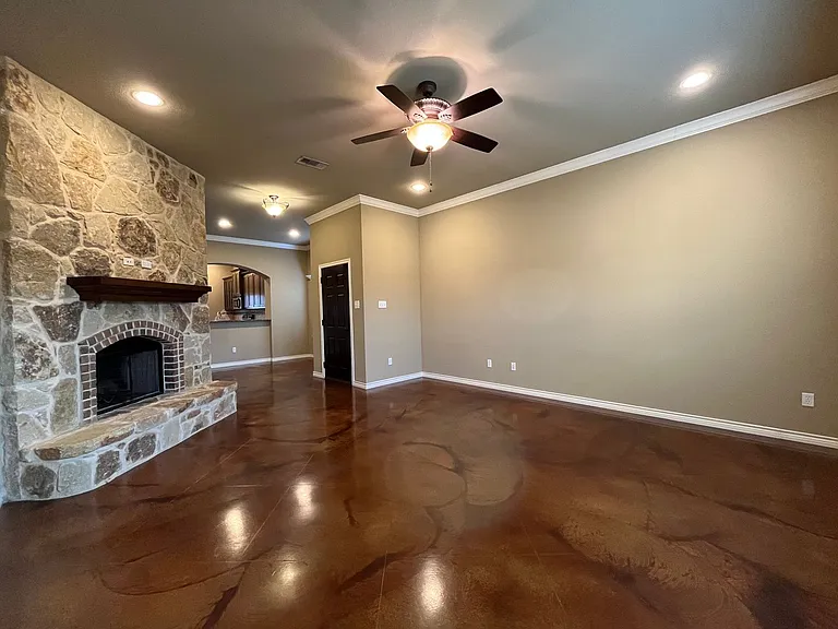 3108 Silver Saddle Dr — Photo 4