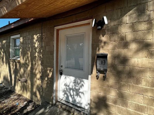 3701 Meadowbrook Dr #B