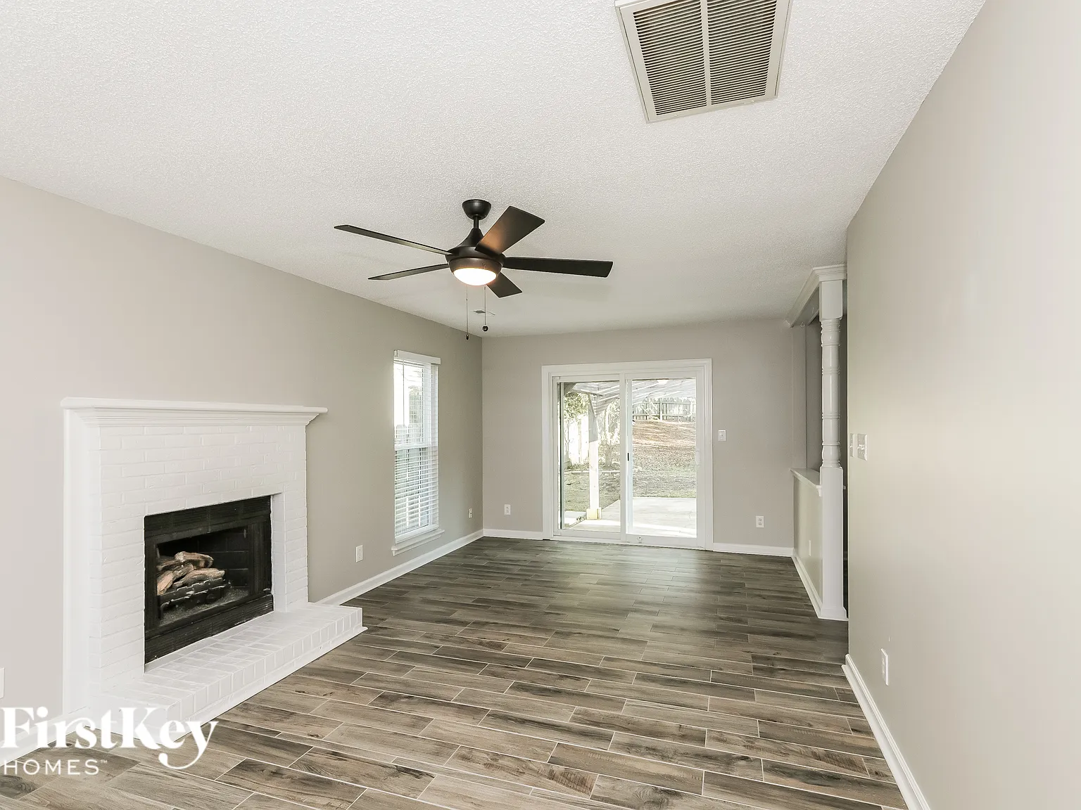 3 bed, 2.5 bath, 1734 sqft, $3,000 — Photo 4