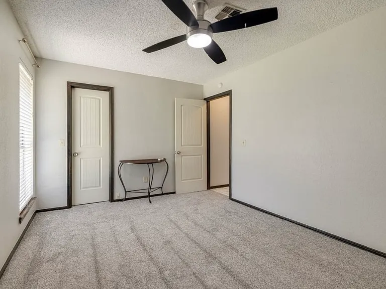 7613 Maehs Cir — Photo 13