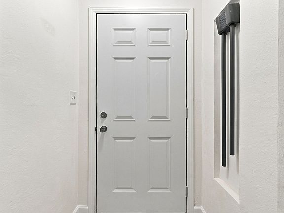 3rd image of 405 27th Ave