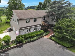 520 Rosstown Rd, Lewisberry, PA 17339