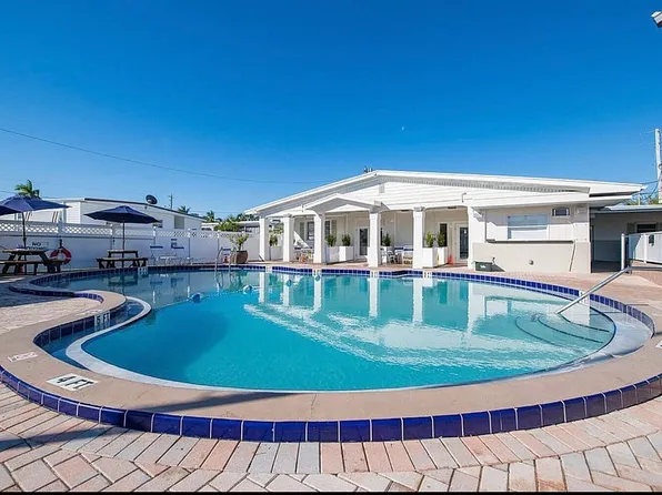 3229 S Florida St, Hollywood, FL 33021