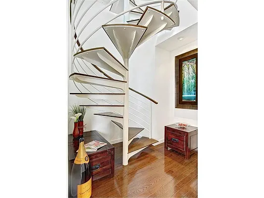 Rented by Luxury Property Group | media 14