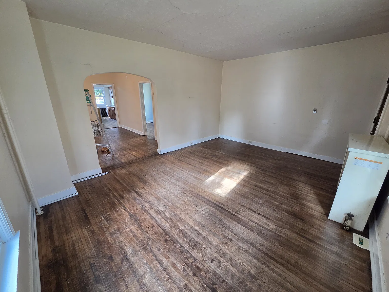 2 bed, 1015 sqft, $1,625 — Photo 3