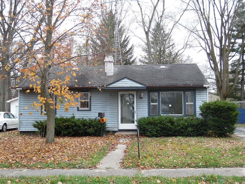 1st image of 714 Alma St