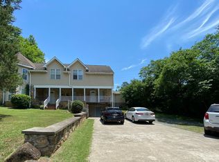 517A S Merritt Mill Rd, Chapel Hill, NC 27516