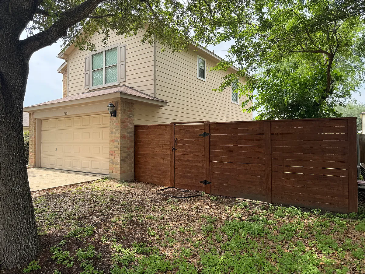 Building Photo - 189 Retama