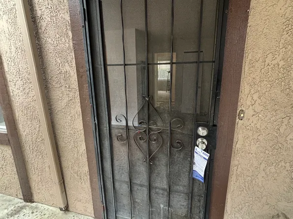 9628 Beverly St #102, Bellflower, CA 90706