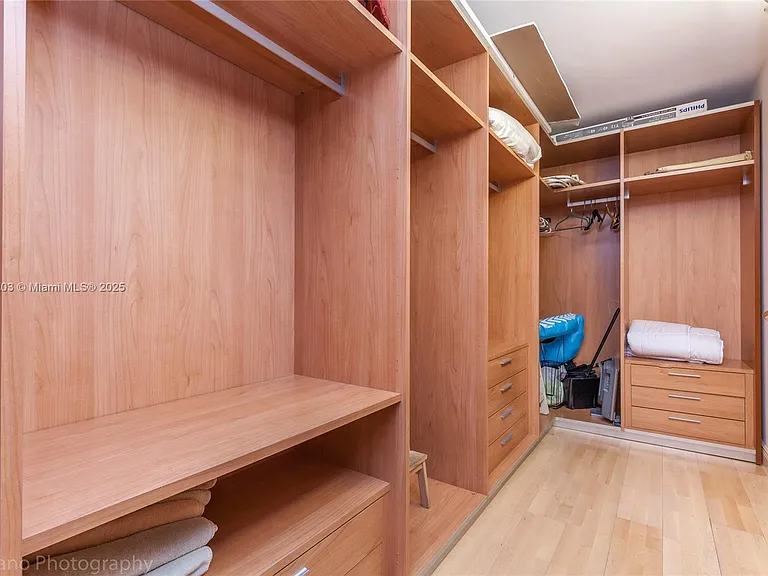 19380 Collins Ave #427 — Photo 6