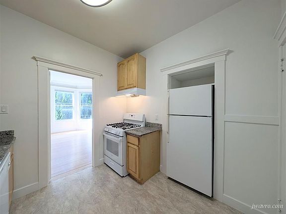 4th image of 2852 California St APT 7