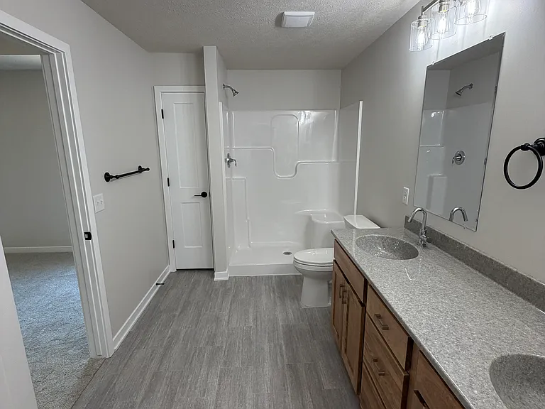 8111 Kallum Dr — Photo 13