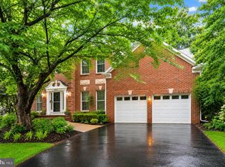 46932 Foxstone Pl, Sterling, VA 20165