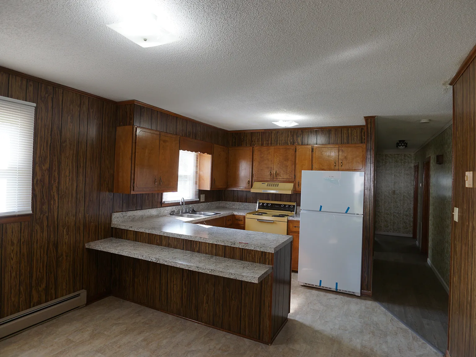 3 bed, 1170 sqft, $1,200 — Photo 2