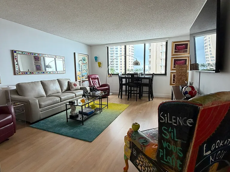 540 Brickell Key Dr #828 — Photo 9