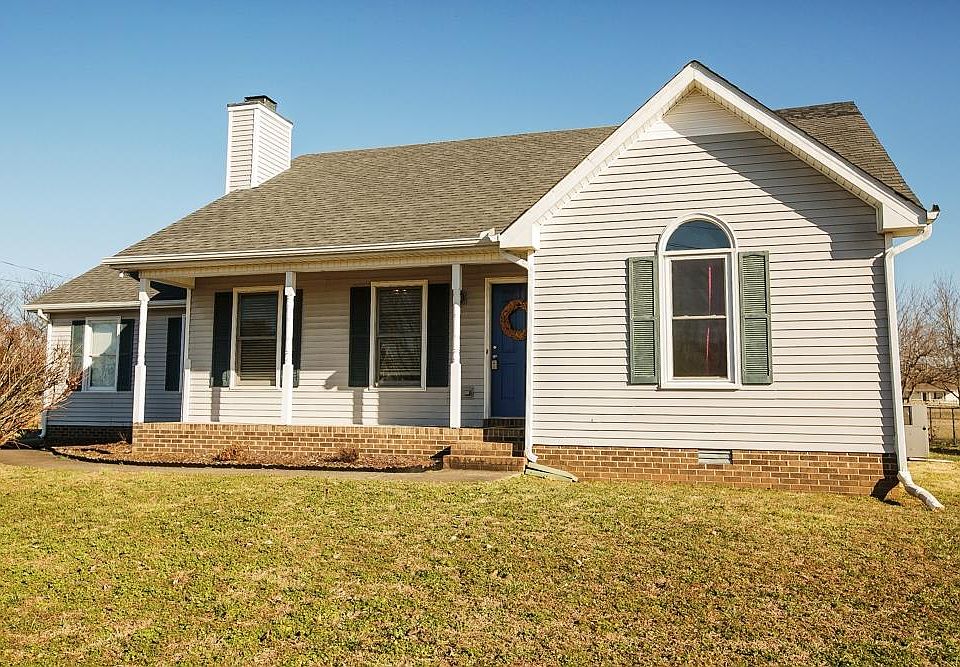 1st image of 2601 Lone Oak Dr