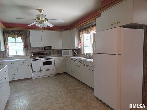 4th image of 505 N College Ave