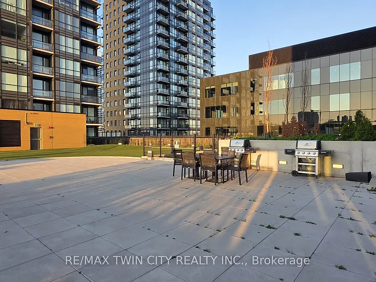 108 Garment St #405 — Photo 12
